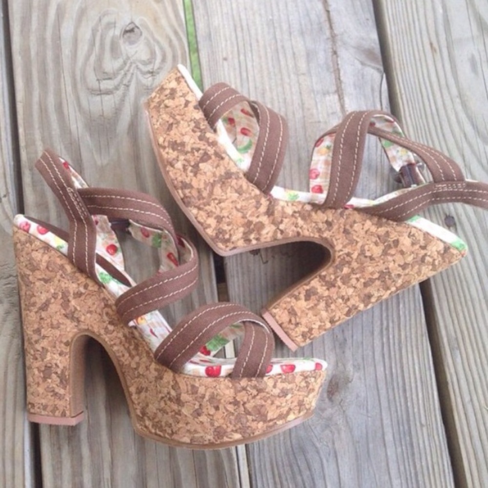Adorable Strappy Cork Platform Wedge Sandals